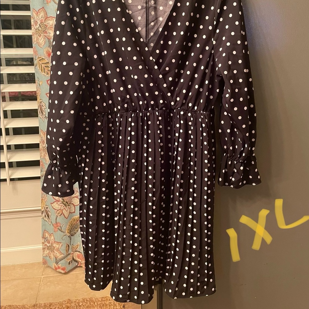 Polka dot dress 1x - Picture 2 of 2